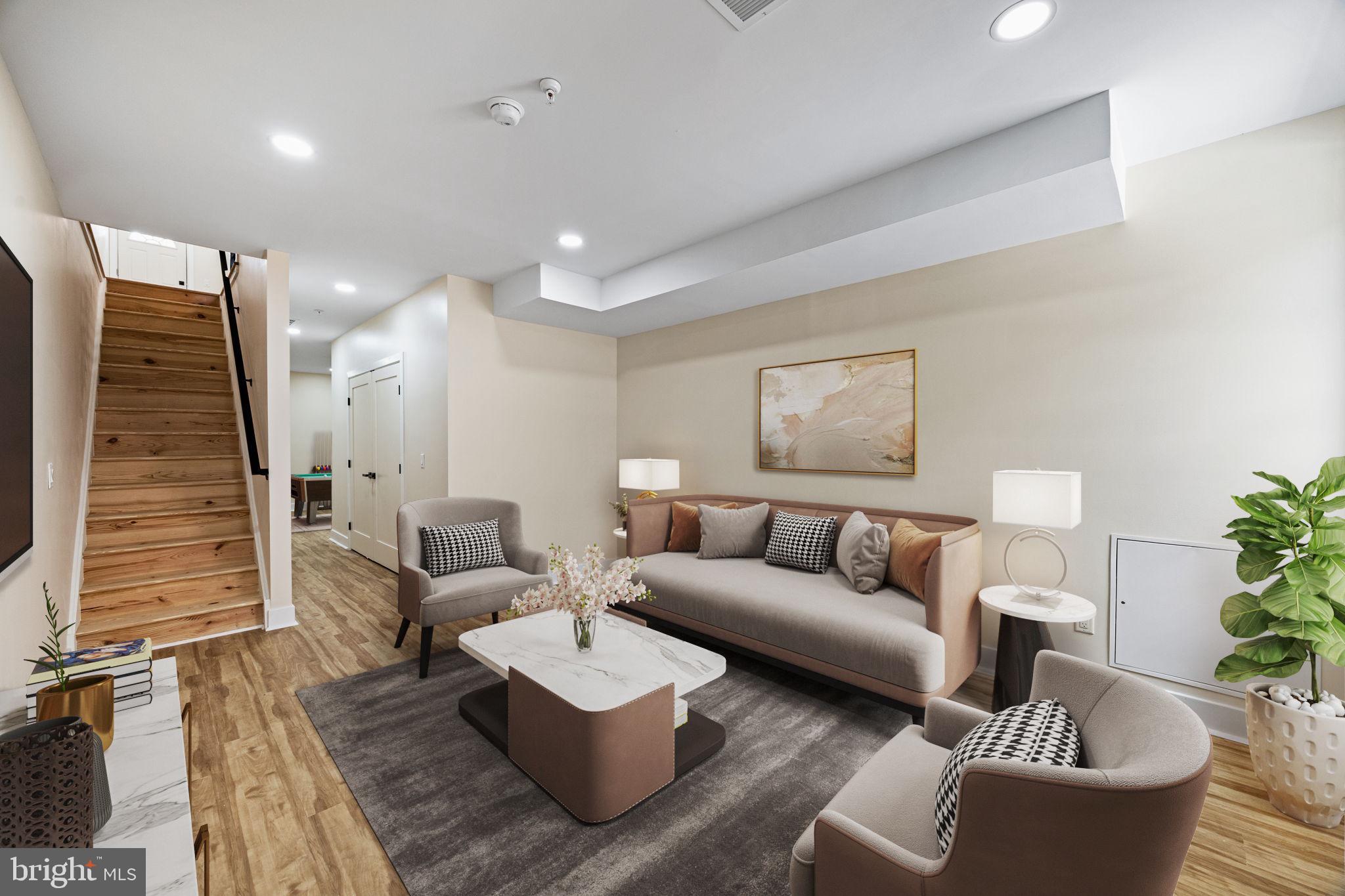 272 S FRAZIER STREET