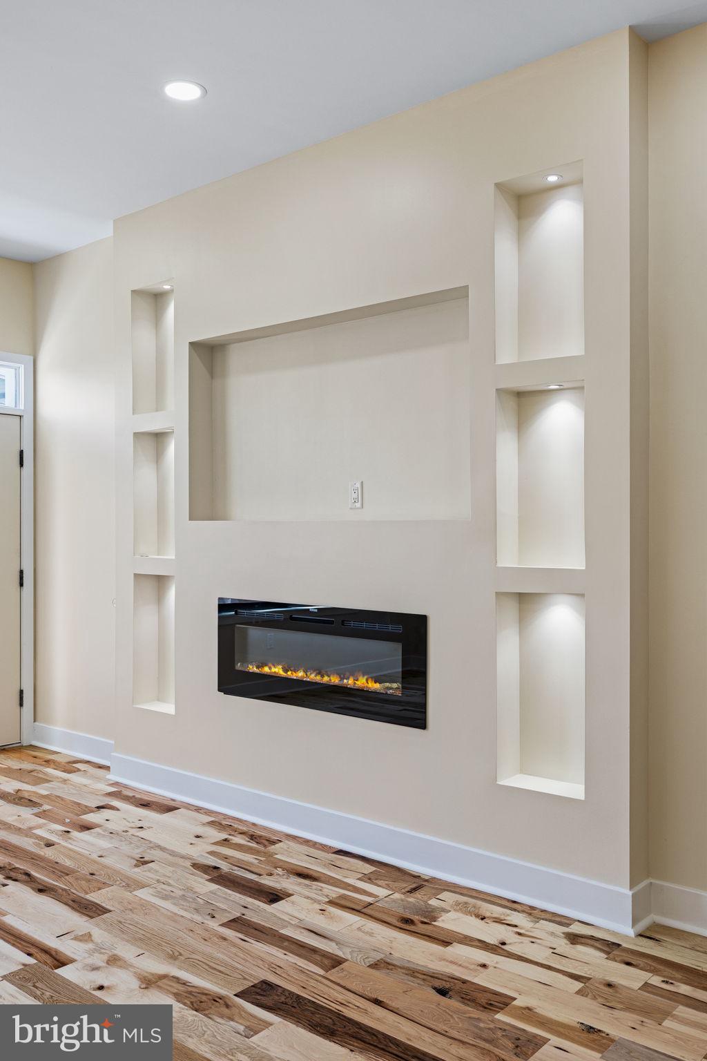 272 S FRAZIER STREET