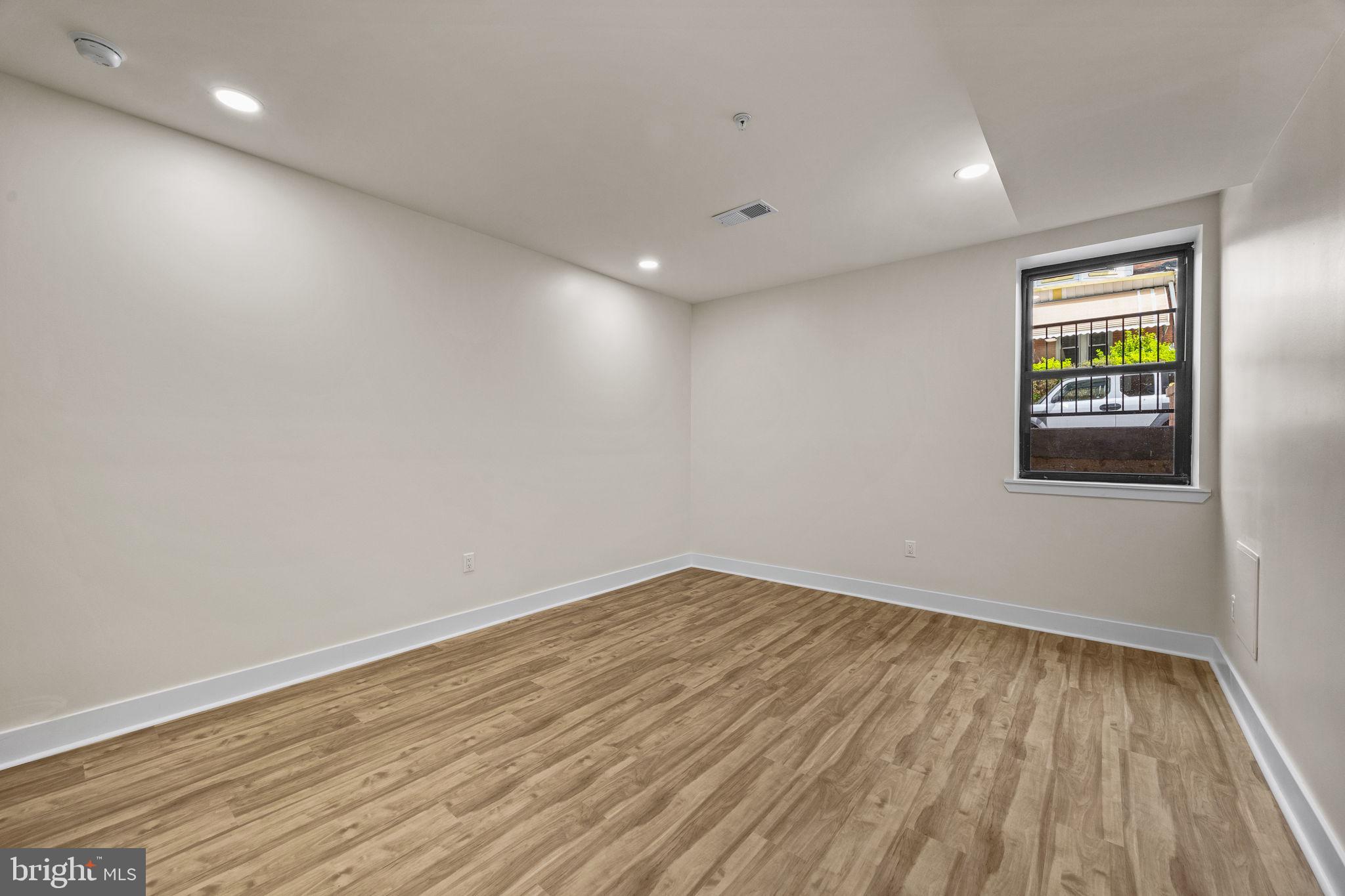 274 S FRAZIER STREET