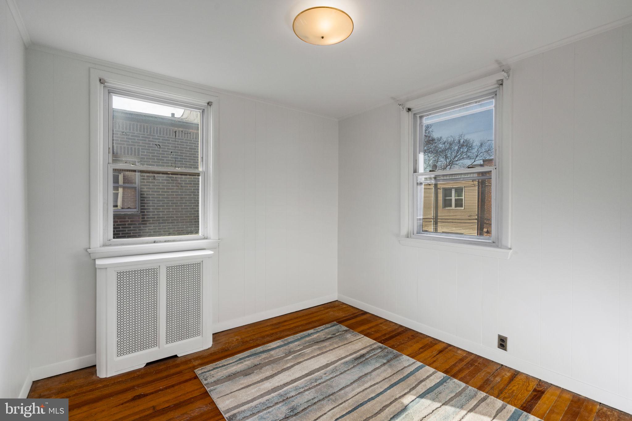 2712 S ISEMINGER STREET