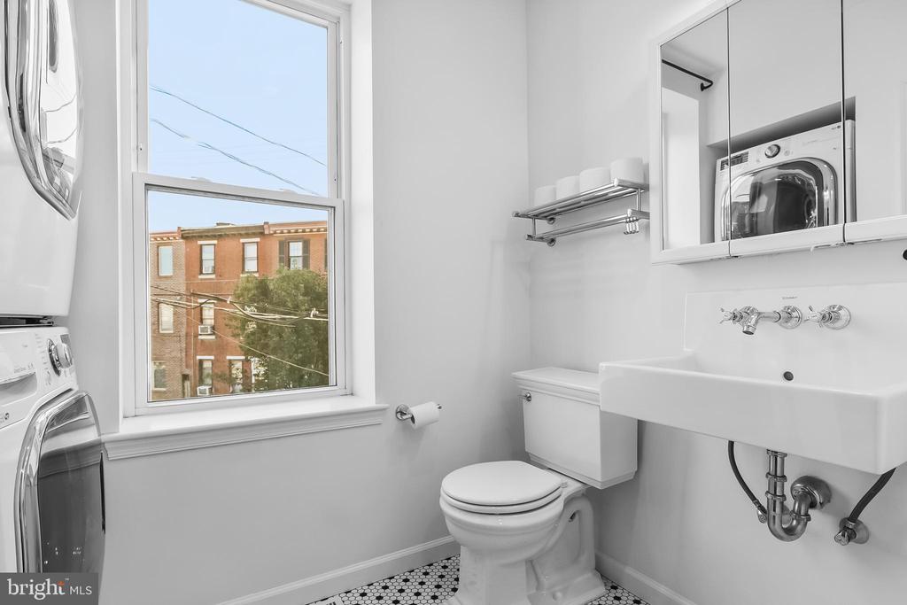 1120 O'NEIL STREET