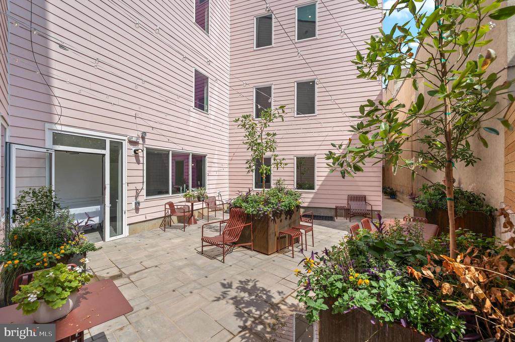 2456 FRANKFORD AVENUE 15