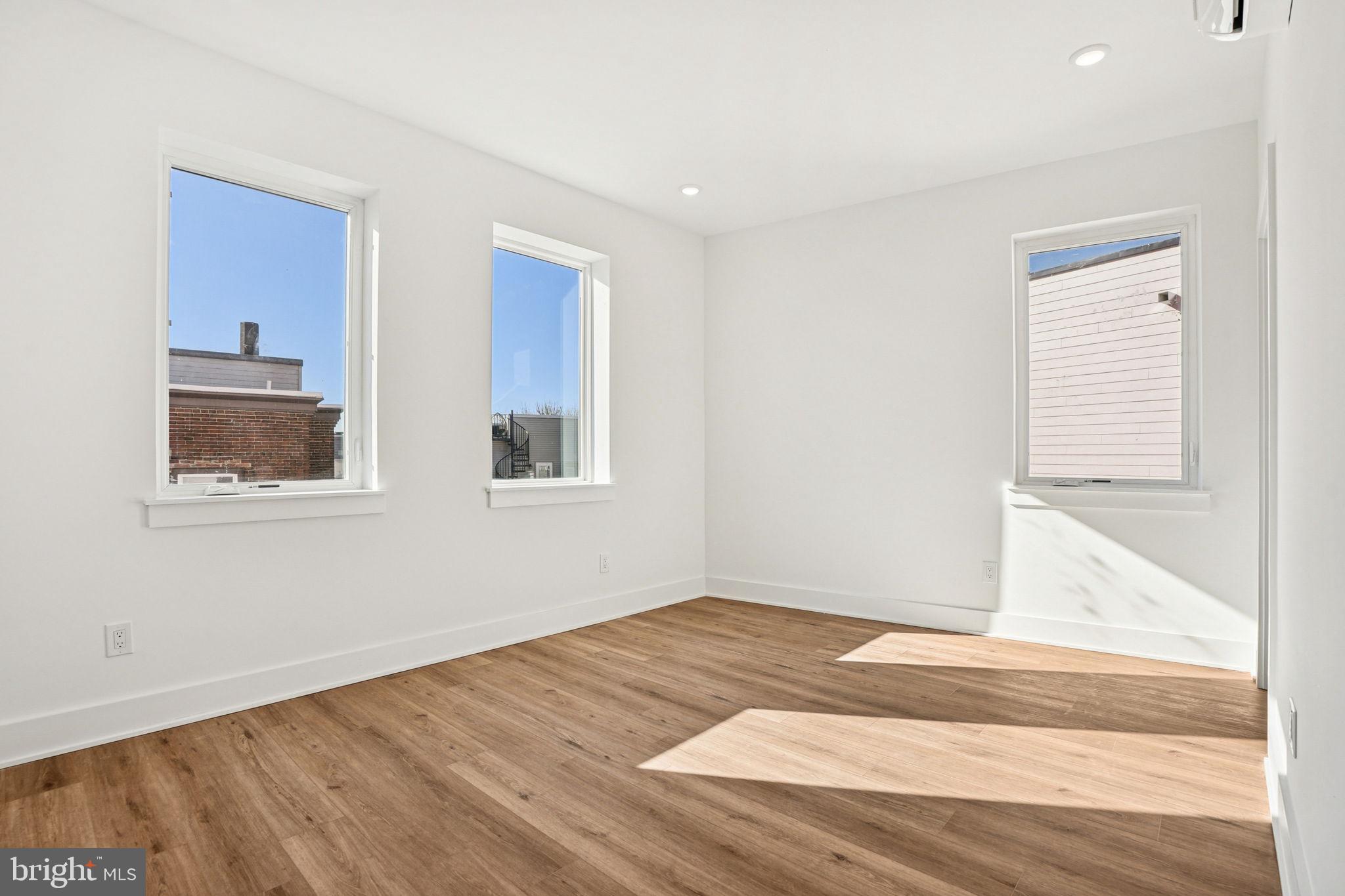 2456 FRANKFORD AVENUE 15