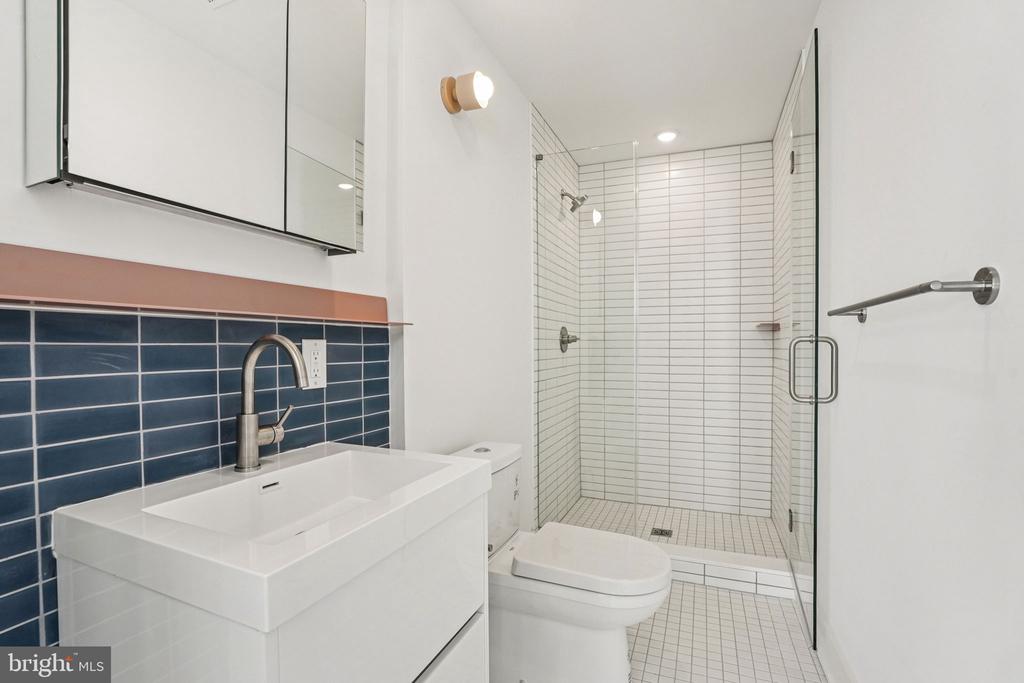 2456 FRANKFORD AVENUE 15