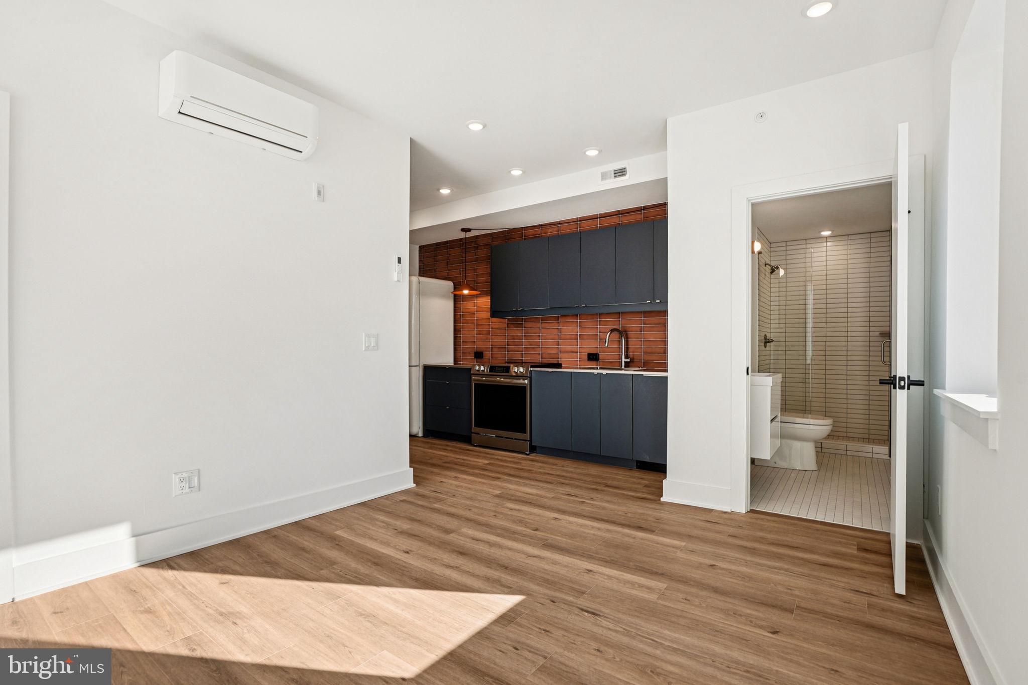 2456 FRANKFORD AVENUE 15