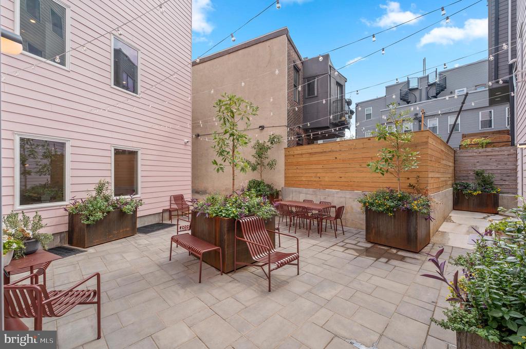 2456 FRANKFORD AVENUE 15