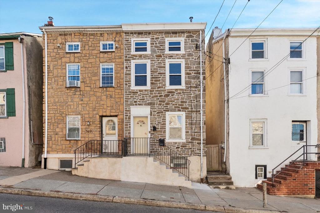 147 FOUNTAIN STREET