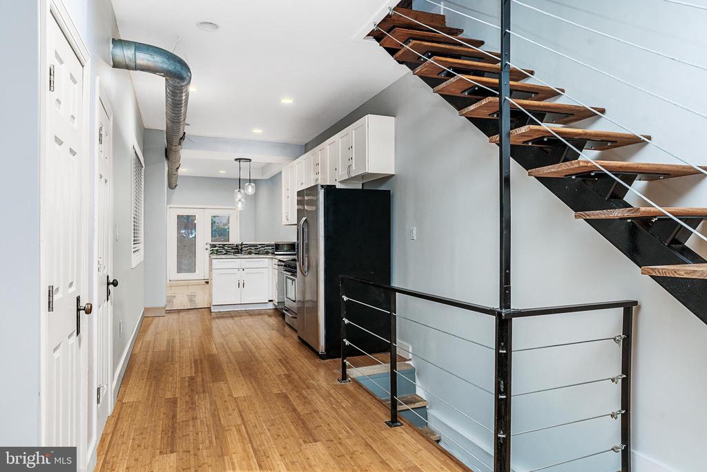 457 MOYER STREET