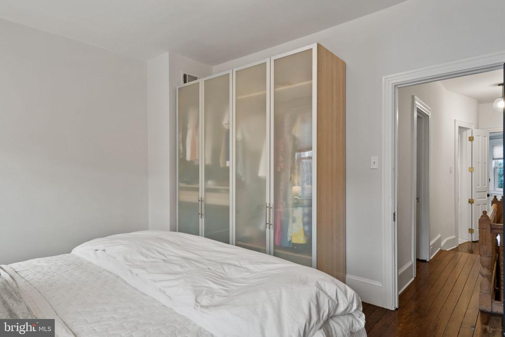 834 N 28TH STREET