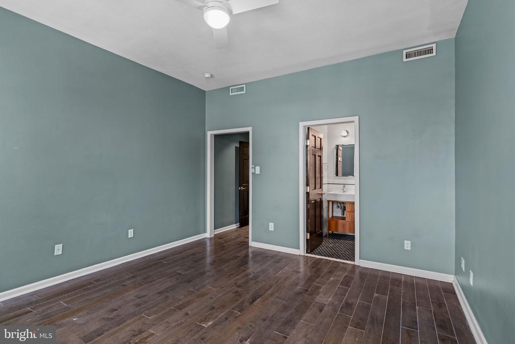 828 S 5TH STREET