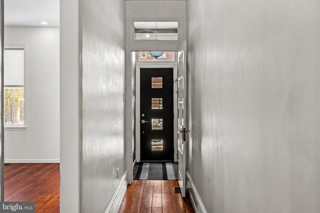 828 S 5TH STREET