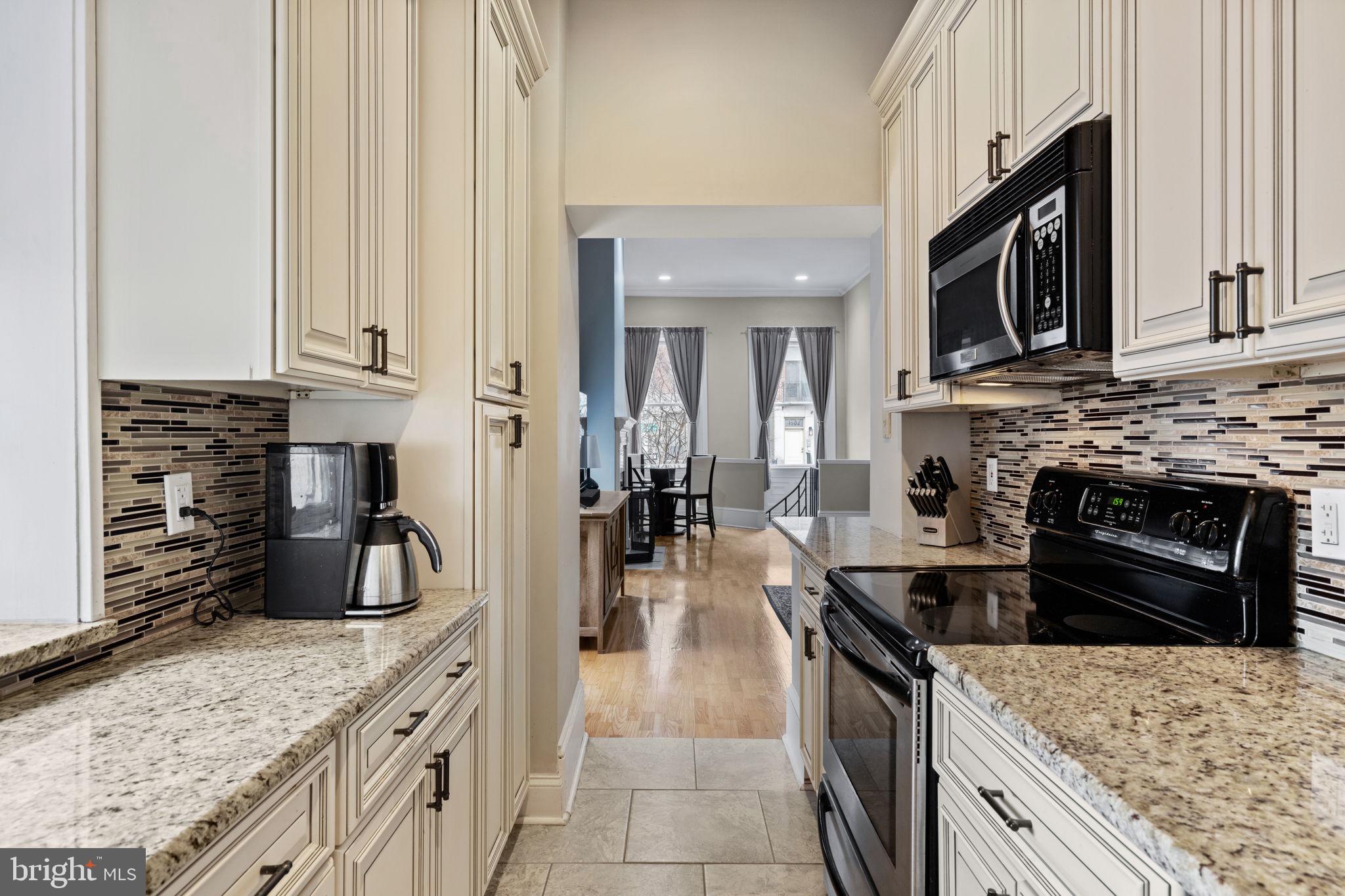 1501 GREEN STREET 00 1