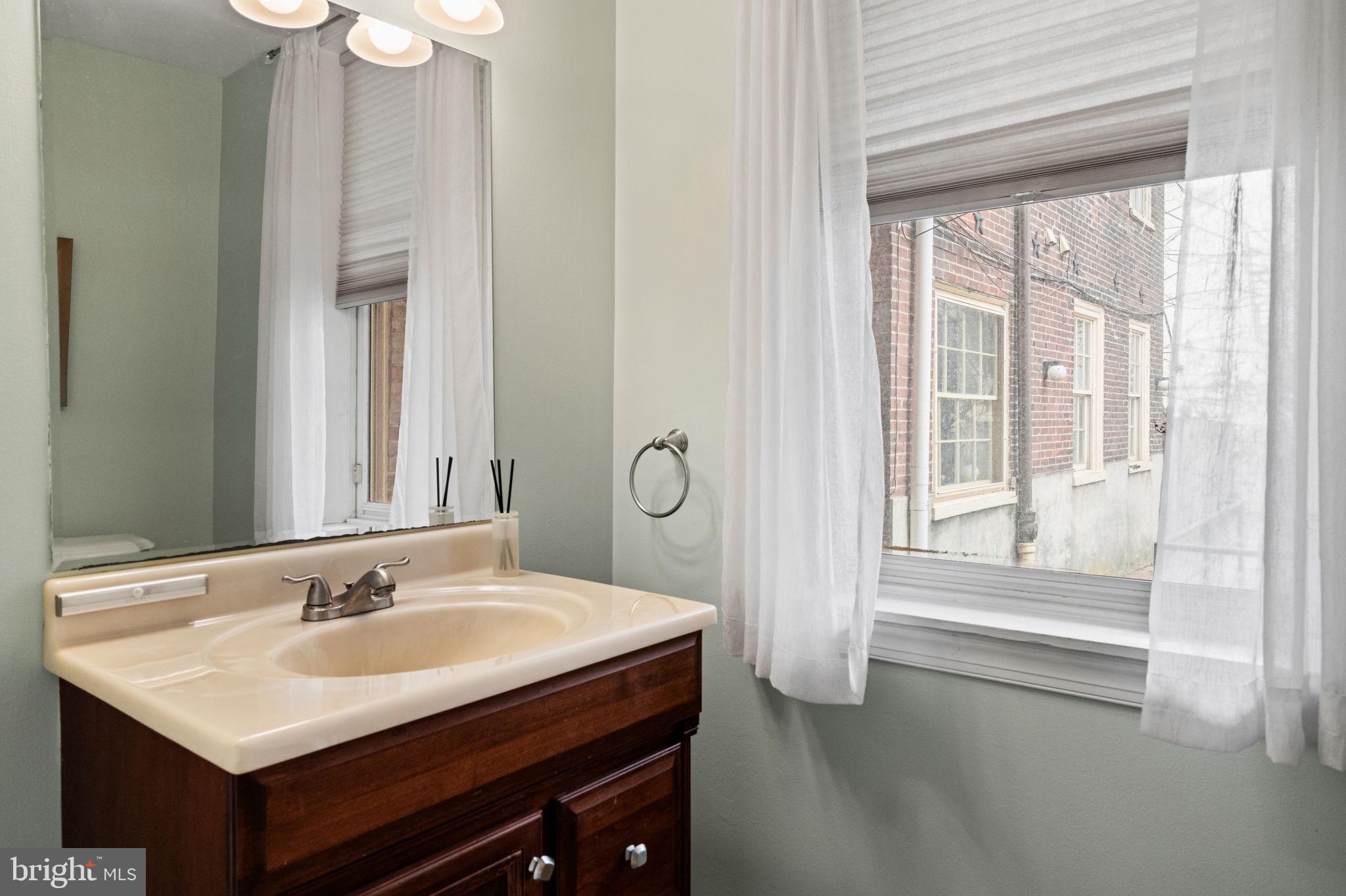 1501 GREEN STREET 00 1