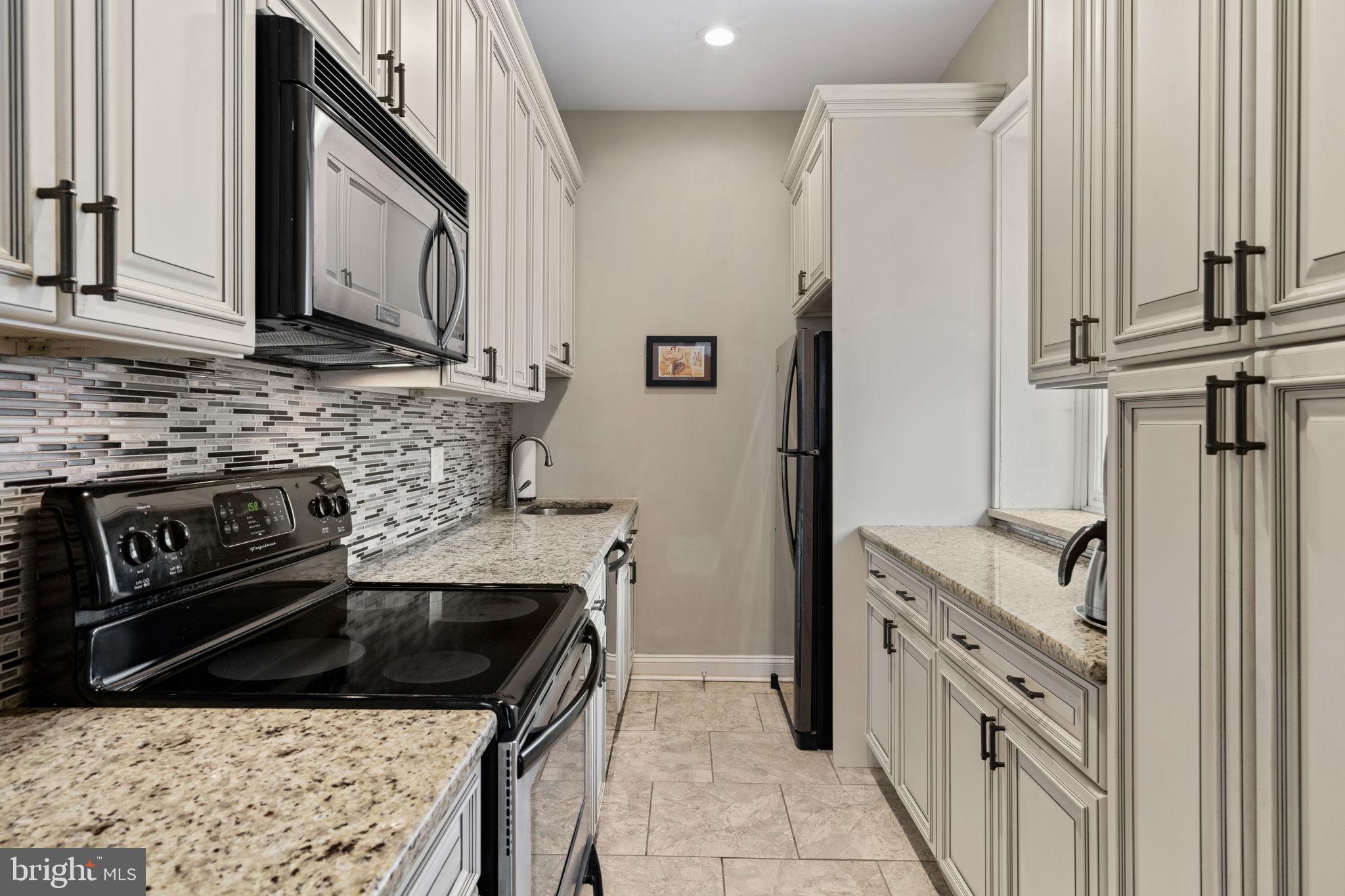 1501 GREEN STREET 00 1