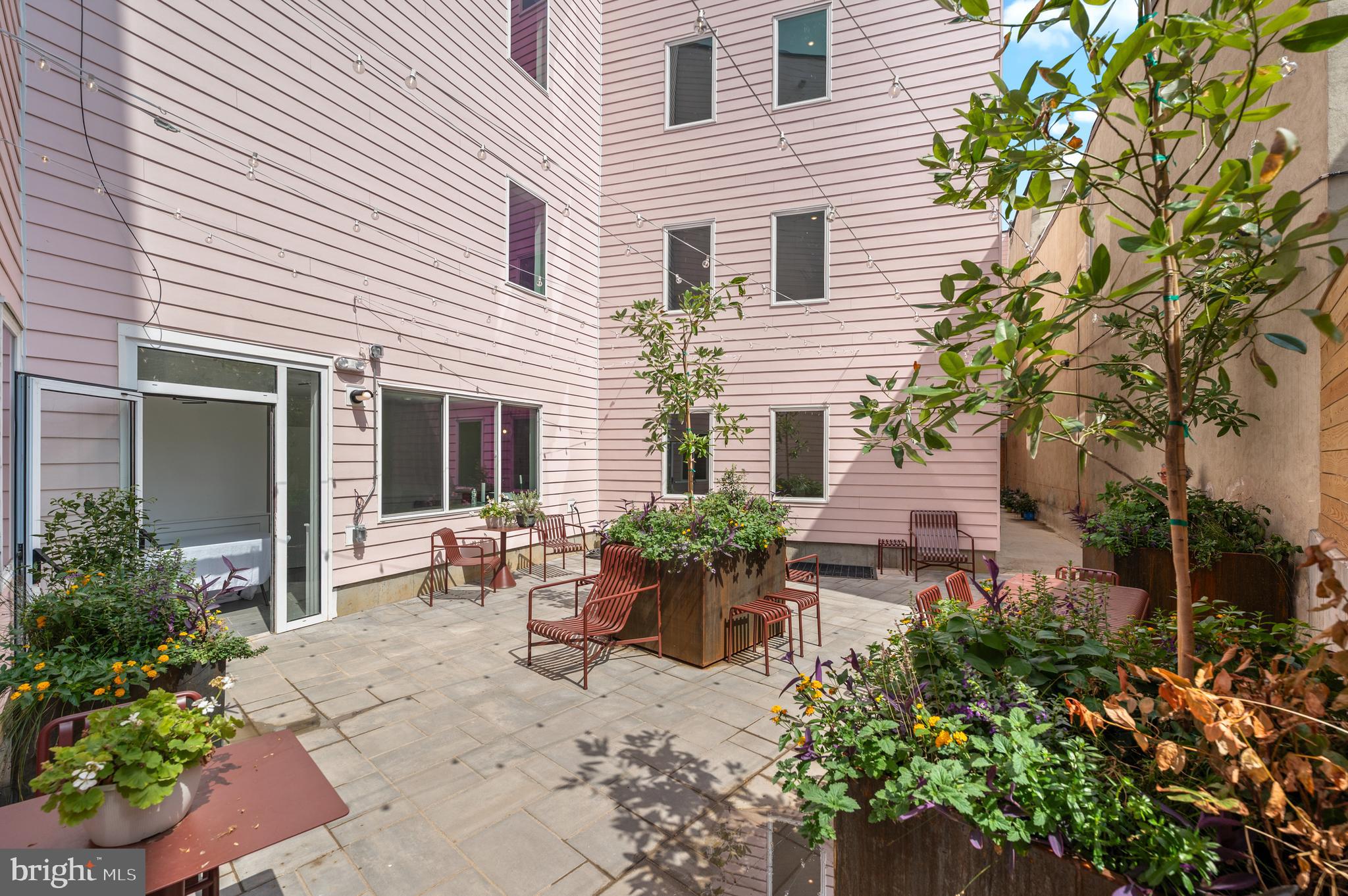2456 FRANKFORD AVENUE 8