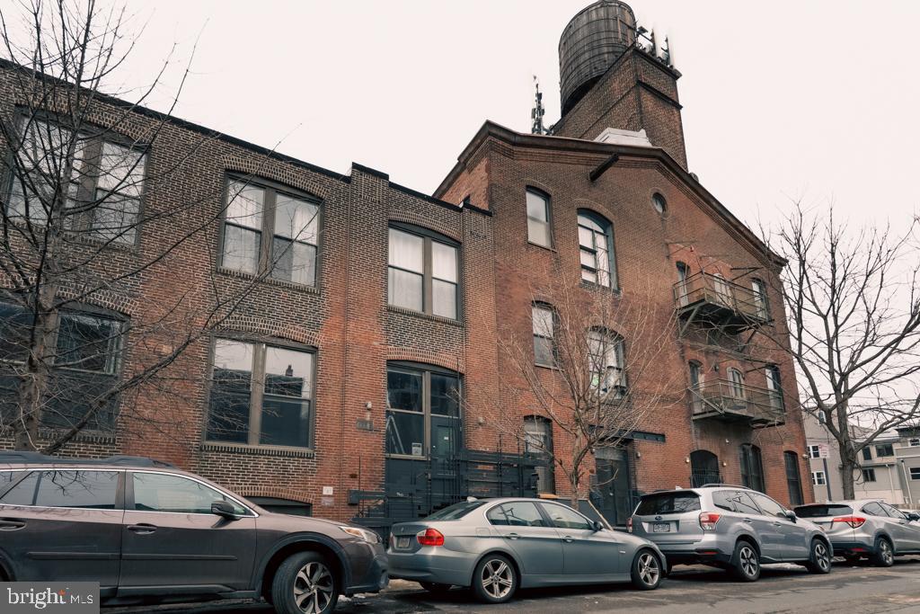 2042 AMBER STREET 46 101