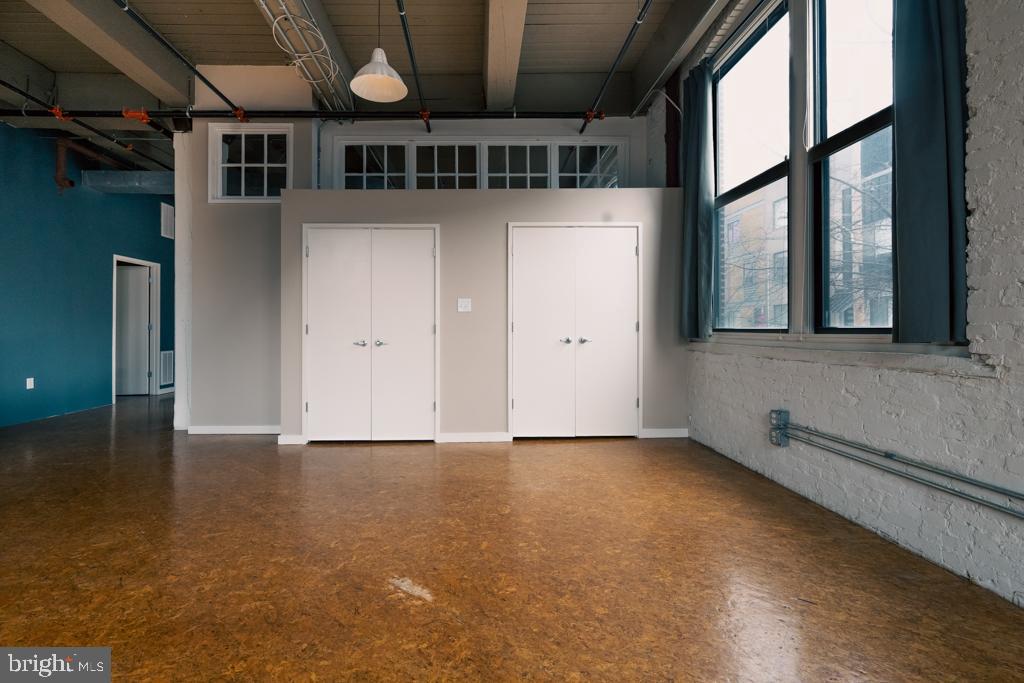 2042 AMBER STREET 46 101