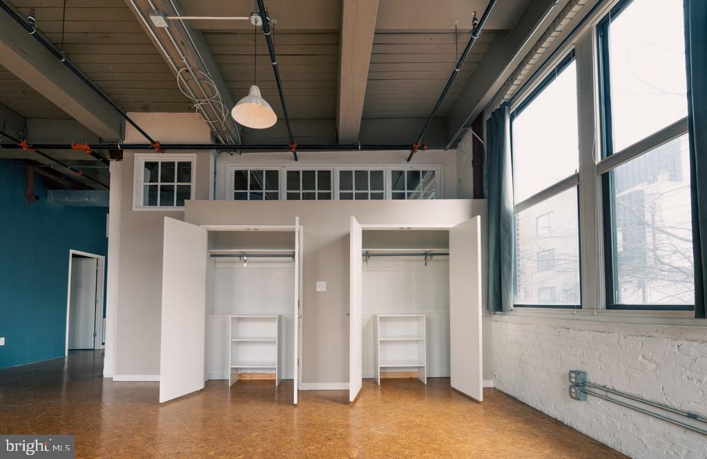 2042 AMBER STREET 46 101