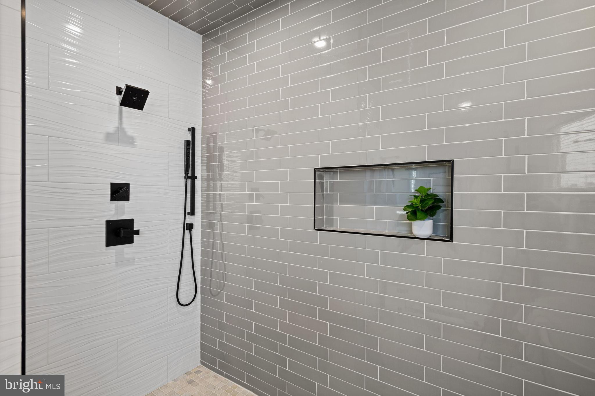 1611 GERMANTOWN AVENUE