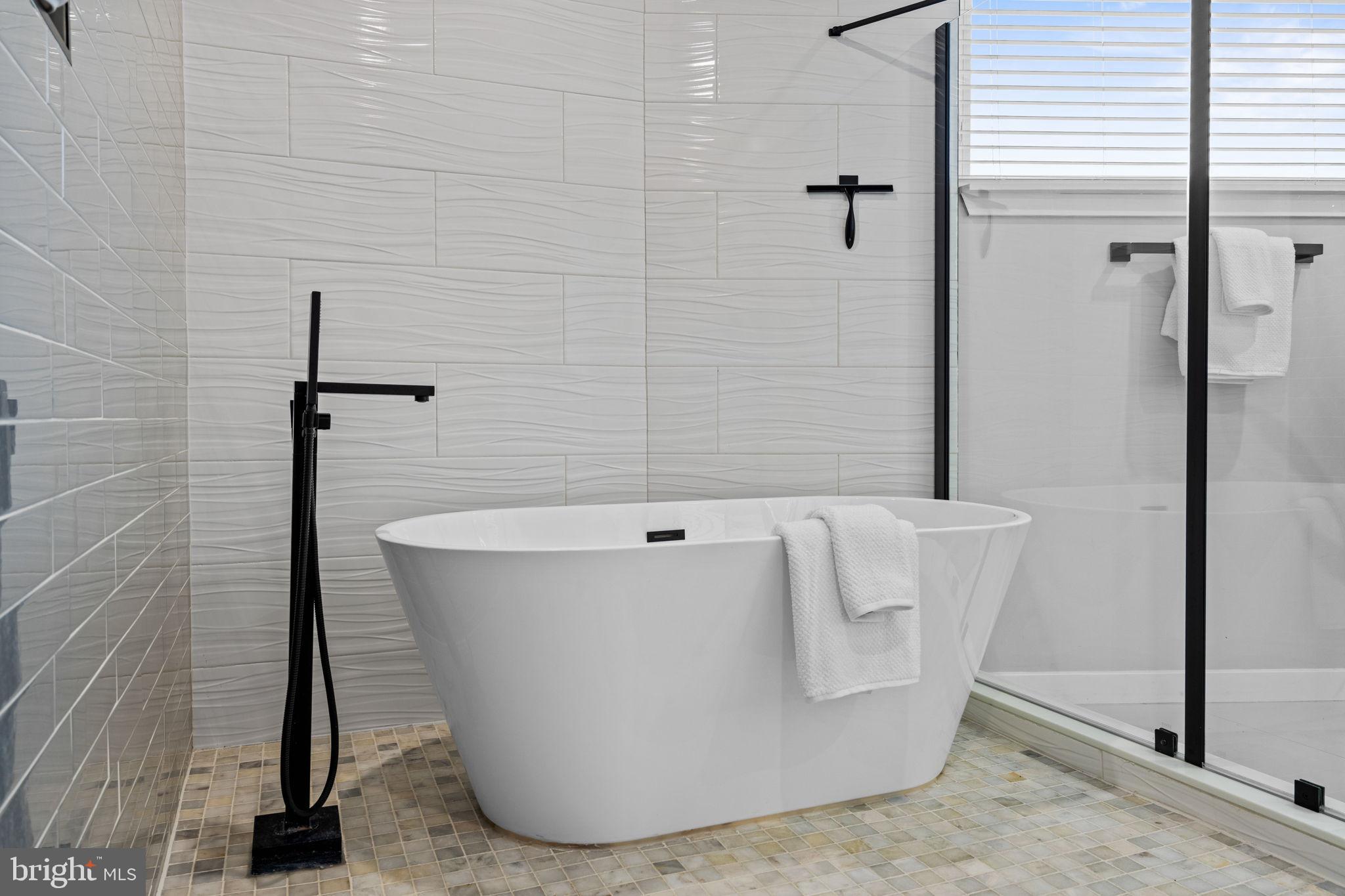 1611 GERMANTOWN AVENUE