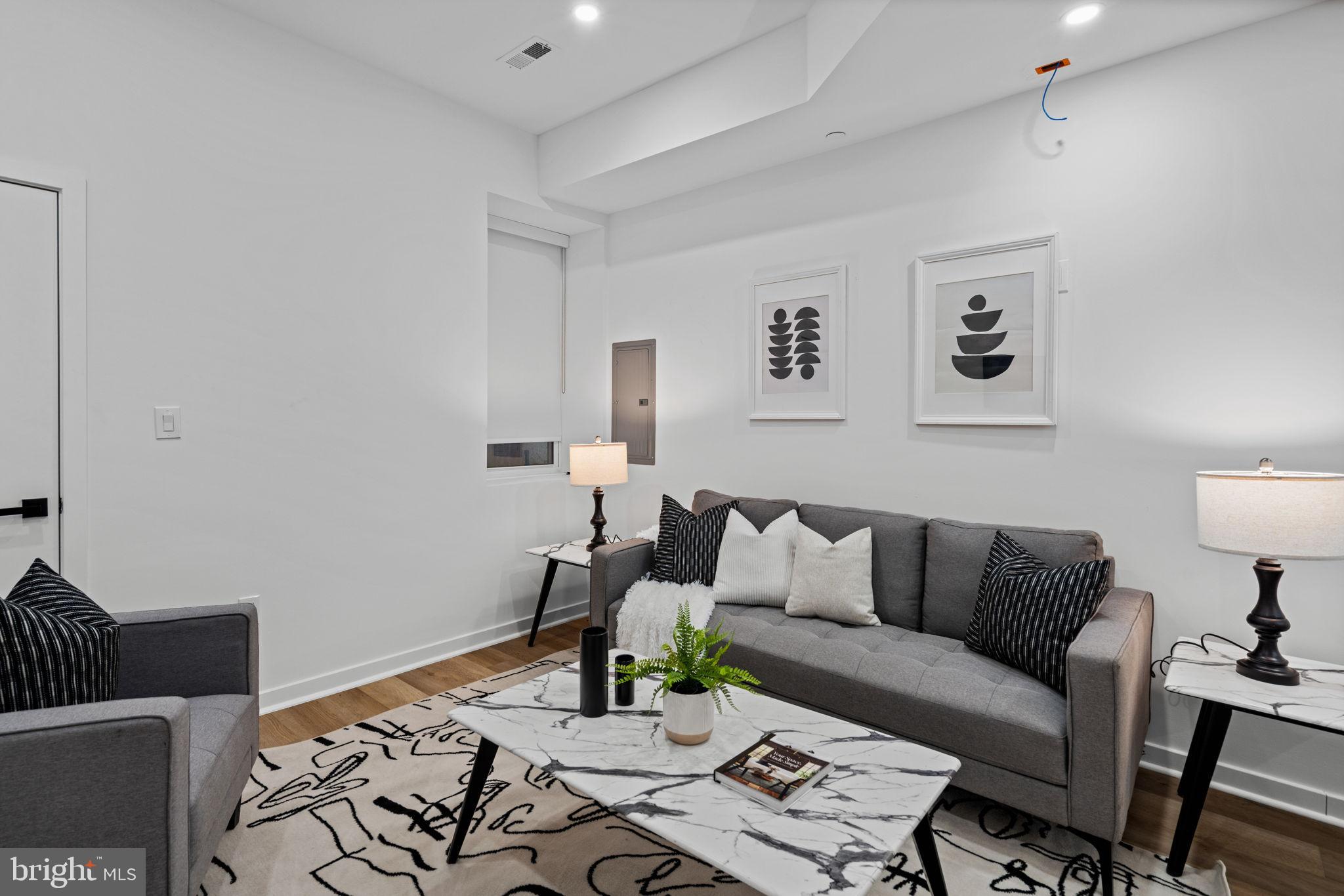 1611 GERMANTOWN AVENUE