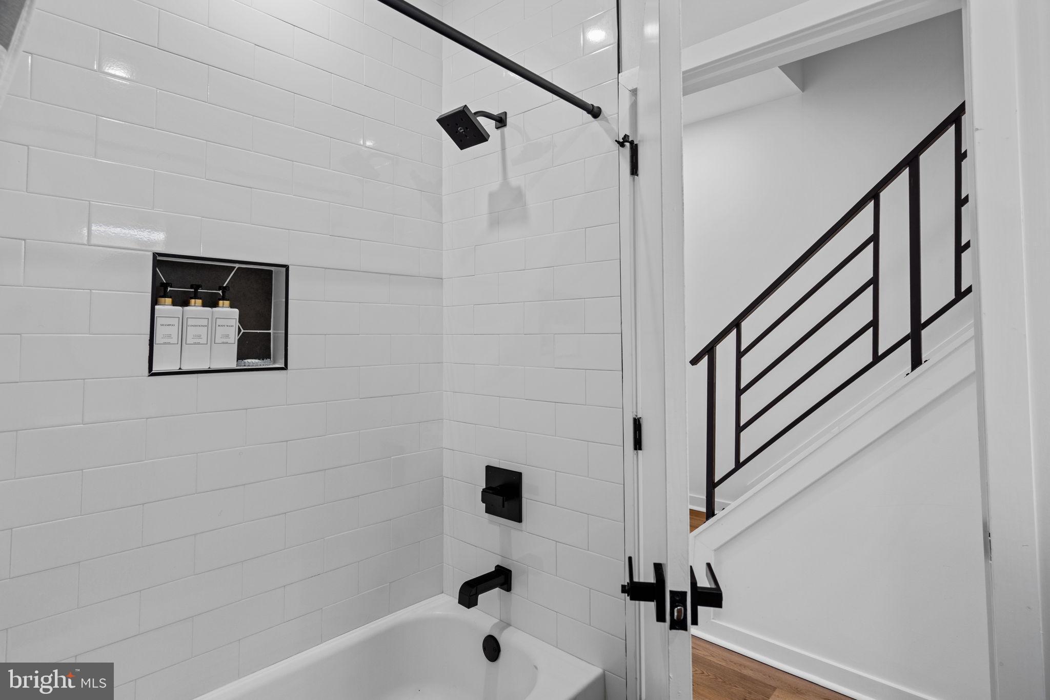 1611 GERMANTOWN AVENUE