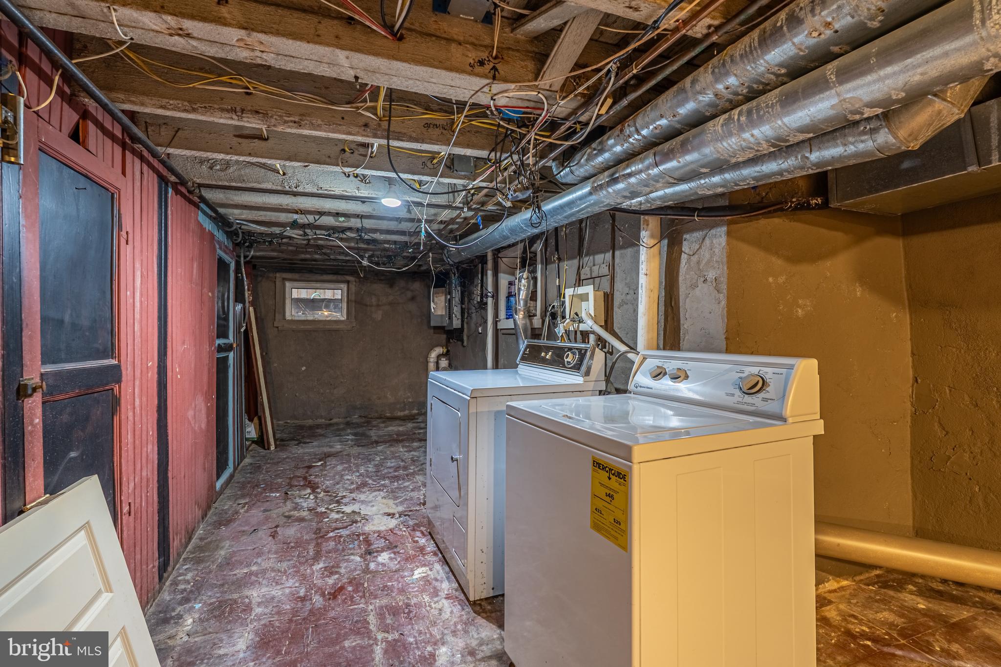 2523 S ROSEWOOD STREET