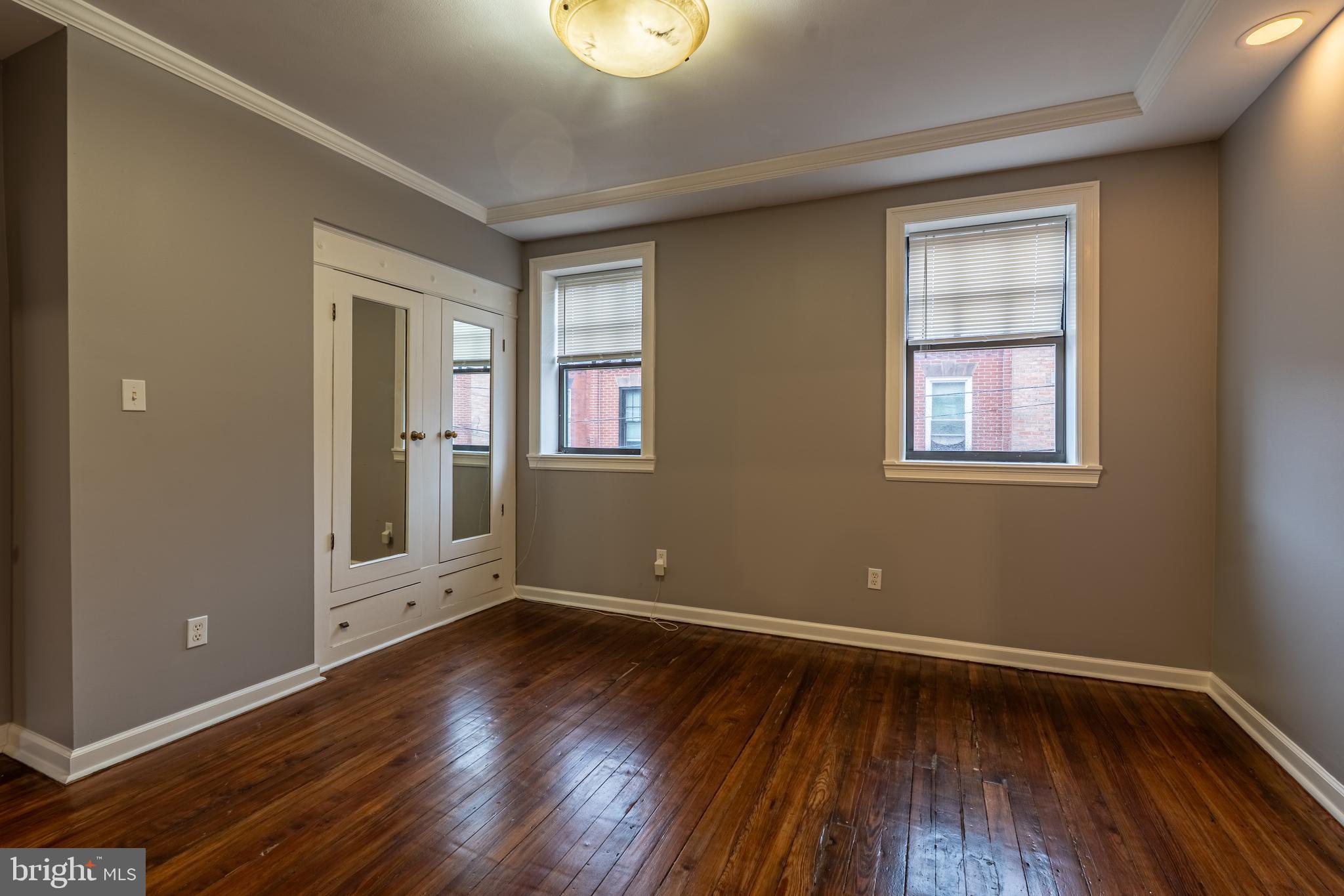 2523 S ROSEWOOD STREET