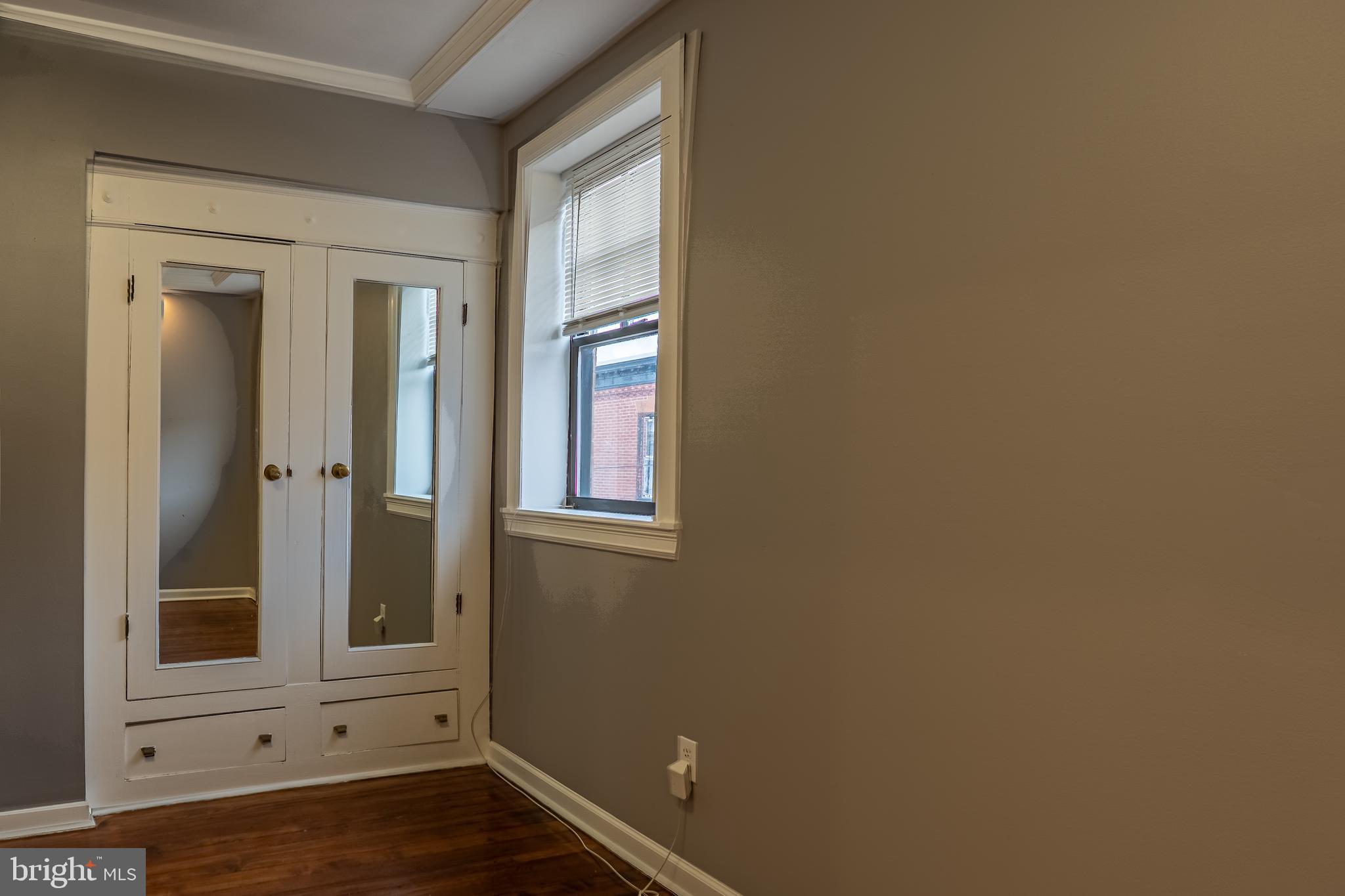 2523 S ROSEWOOD STREET