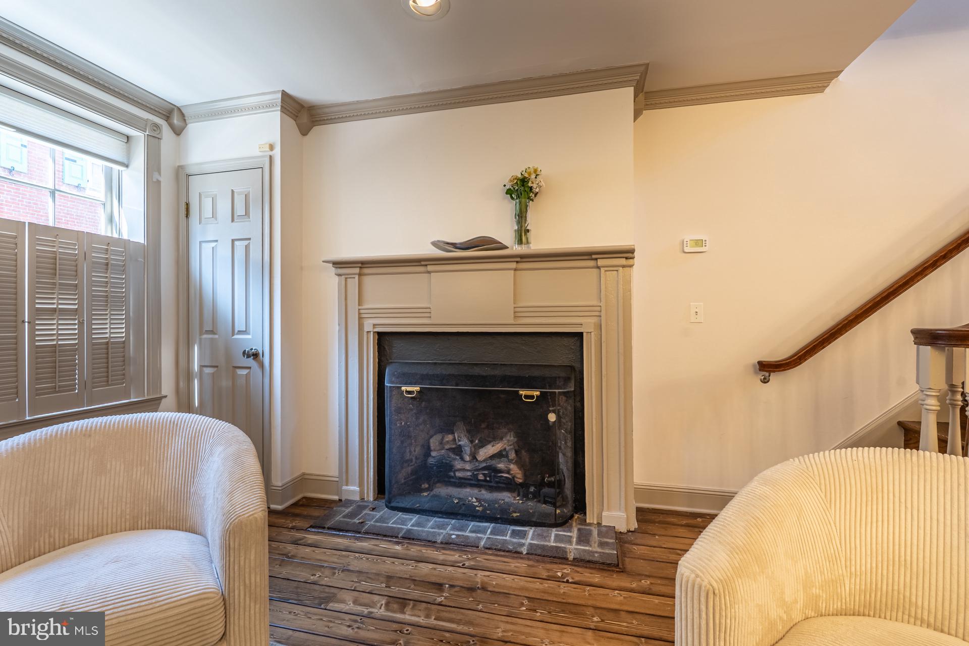 239 S QUINCE