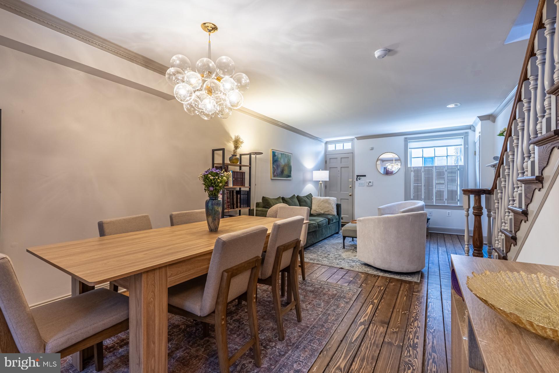239 S QUINCE