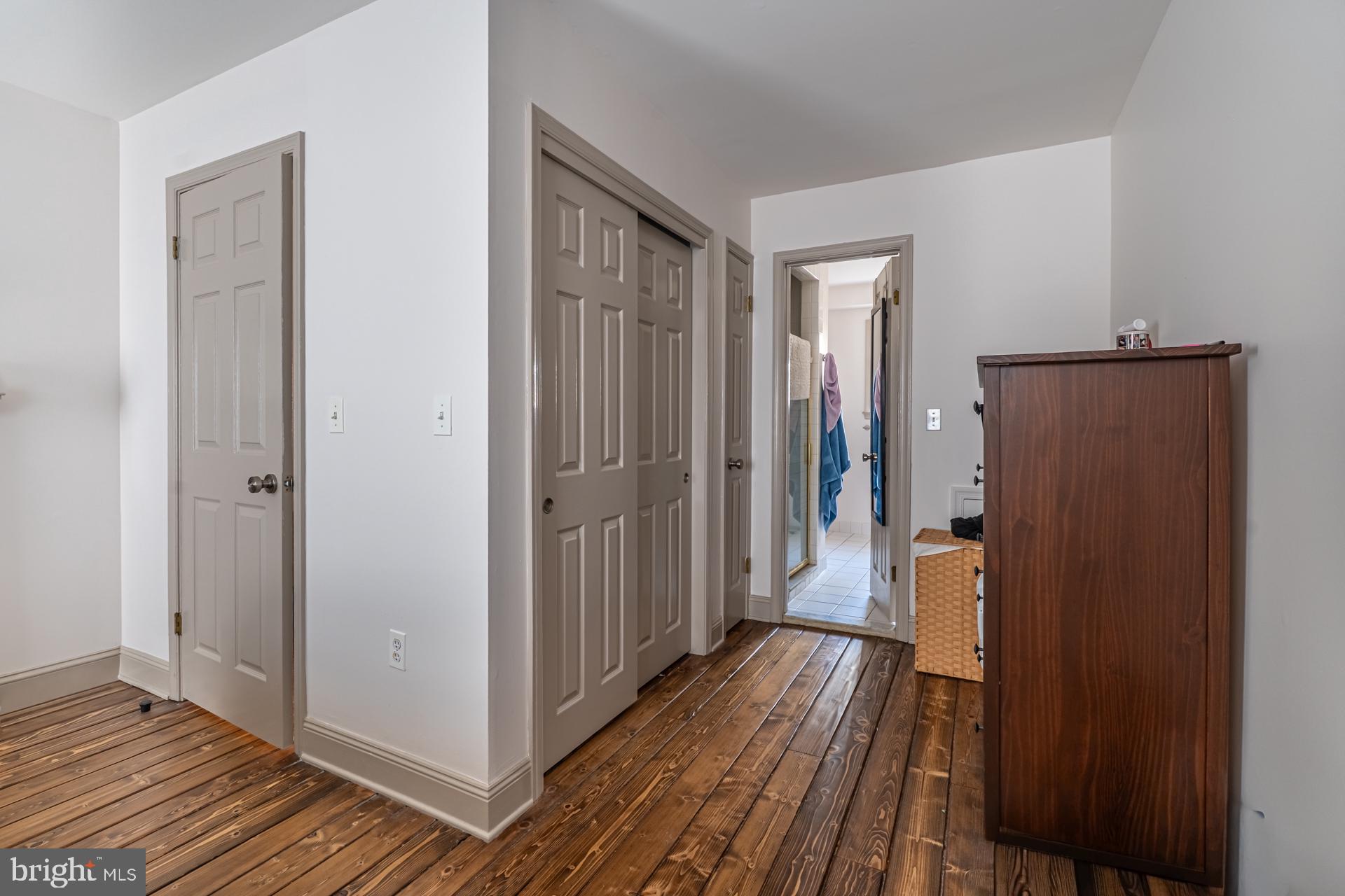 239 S QUINCE
