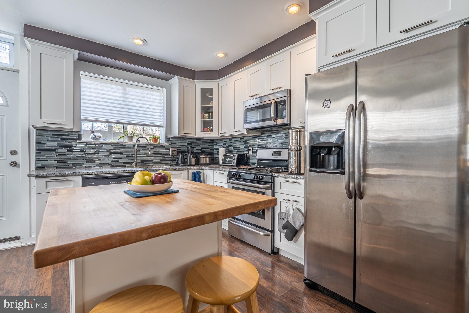 1152 S 7TH STREET