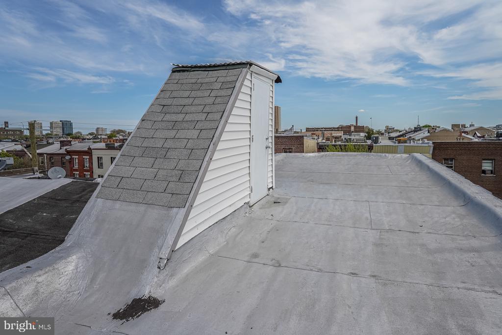 1152 S 7TH STREET