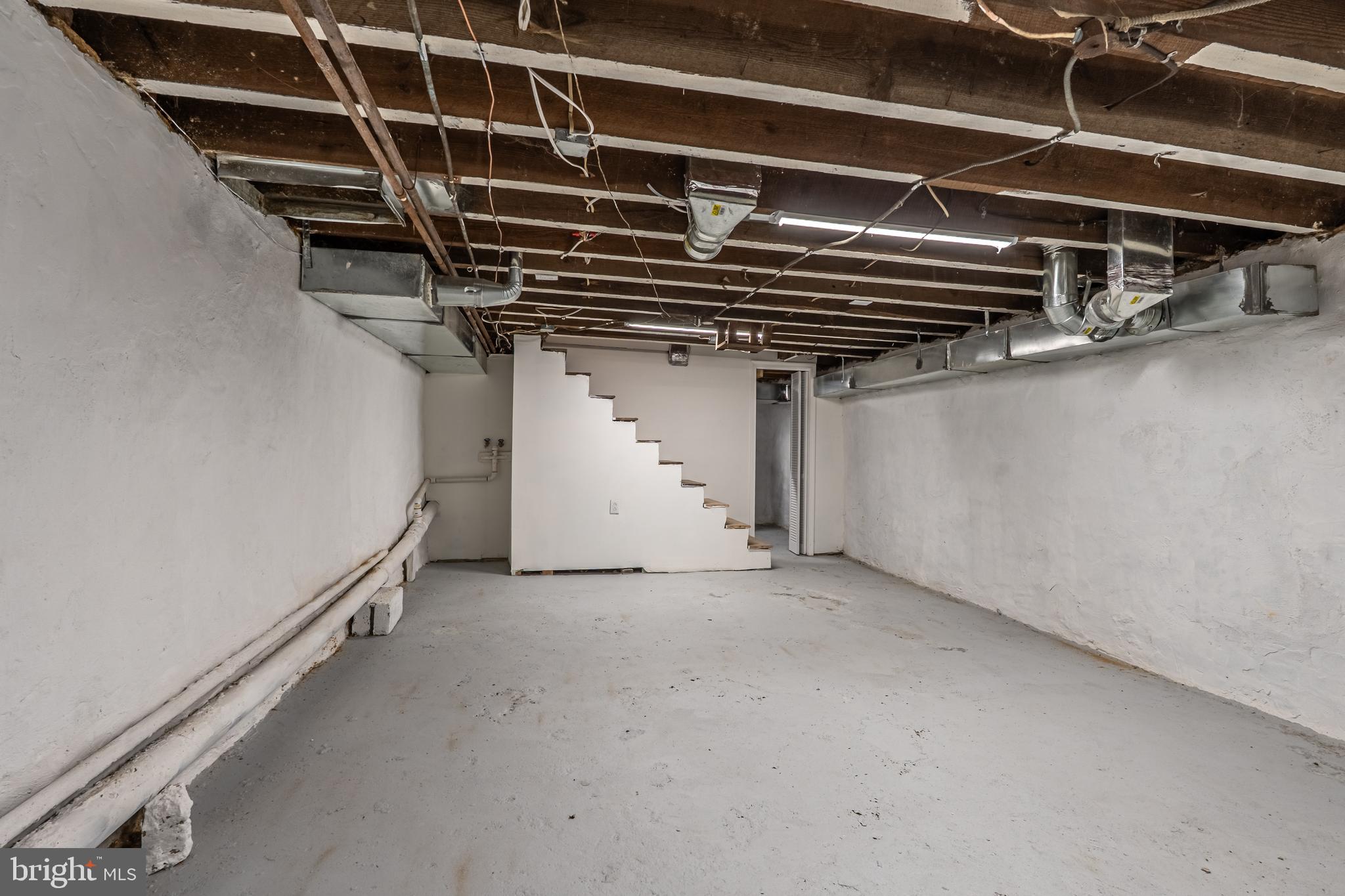 2020 E HAINES STREET