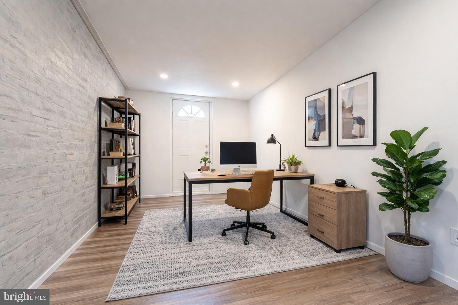 2020 E HAINES STREET