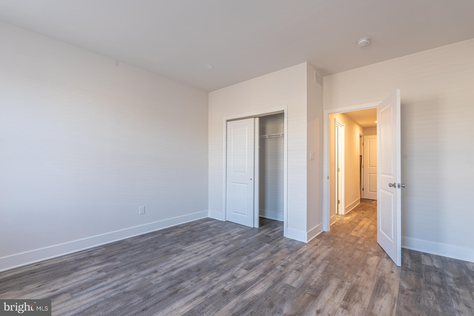 947 S 9TH STREET