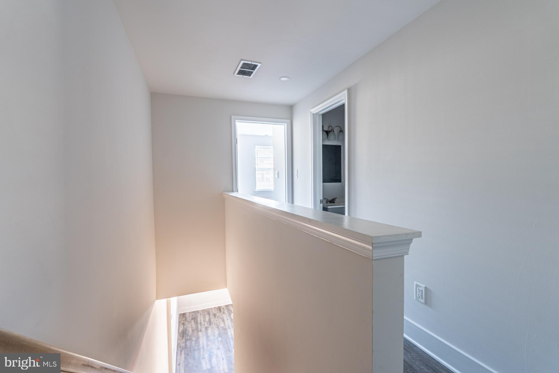 947 S 9TH STREET