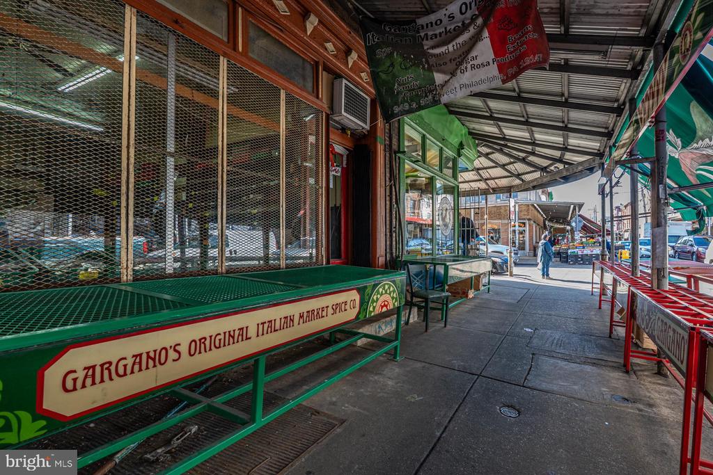 949 S 9TH STREET