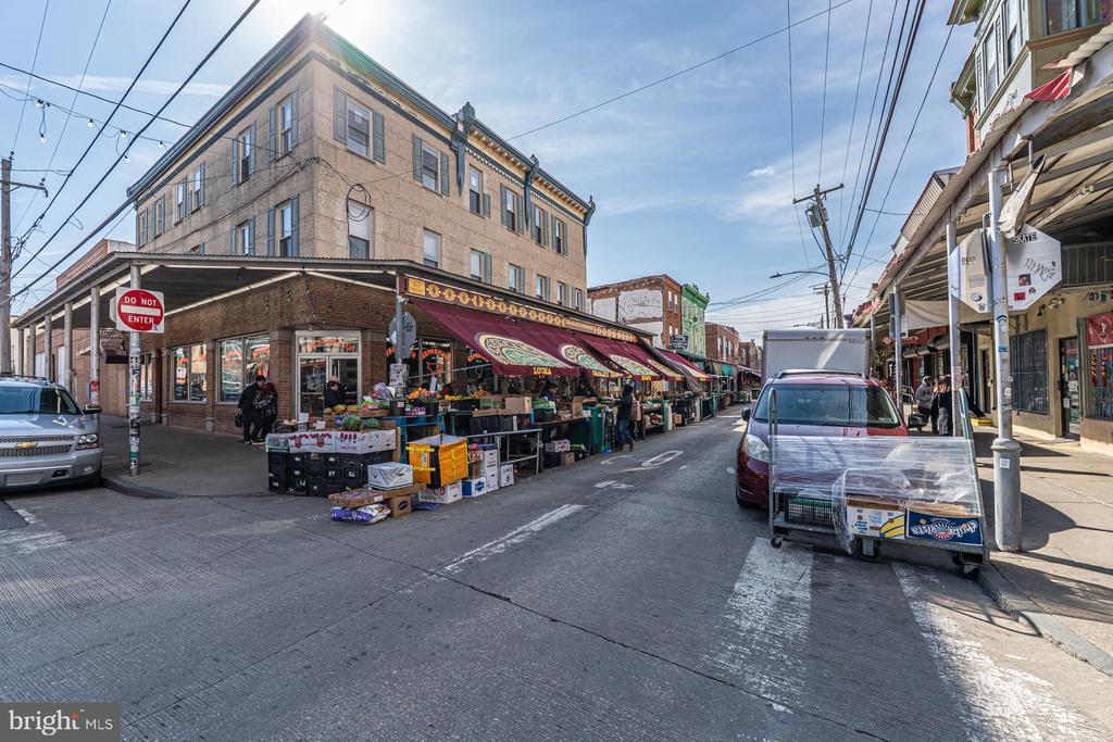 949 S 9TH STREET