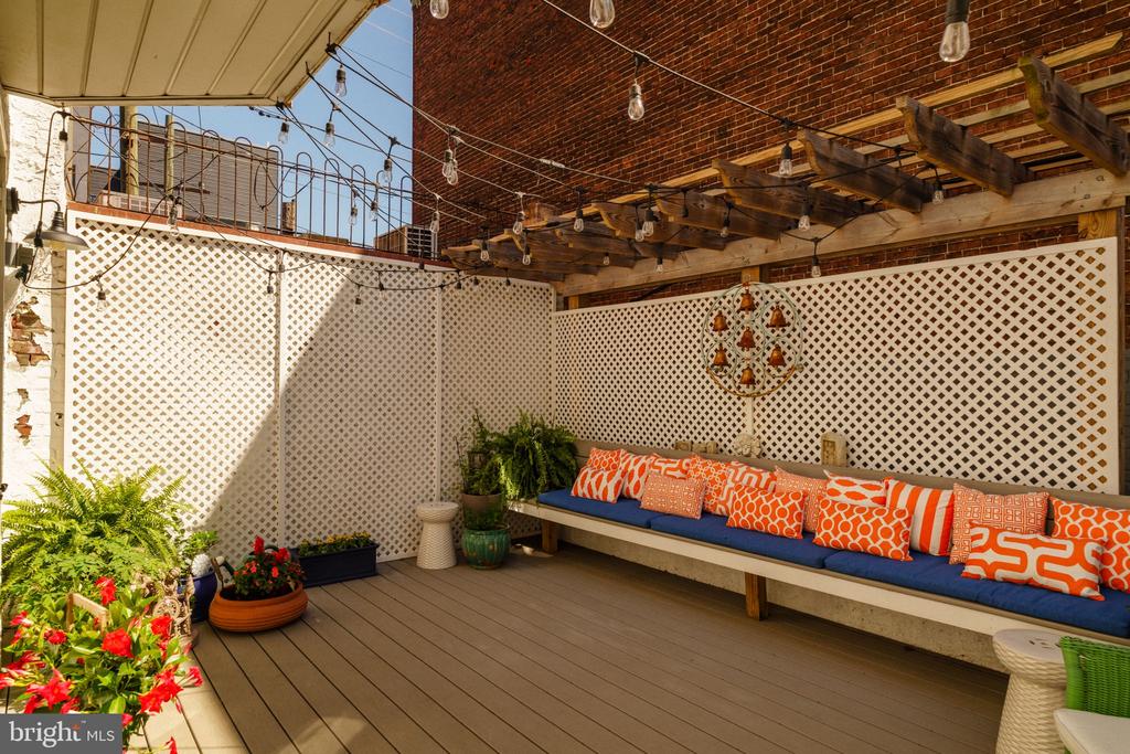 871 N 26TH STREET
