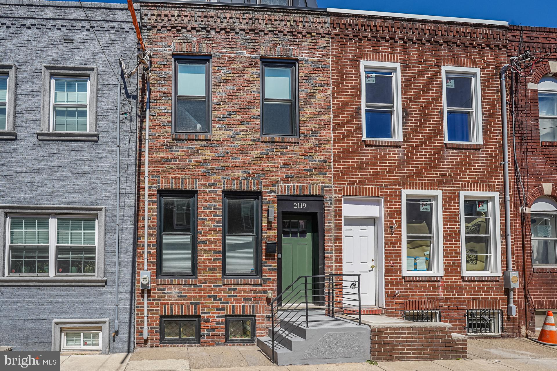 2119 SEARS STREET