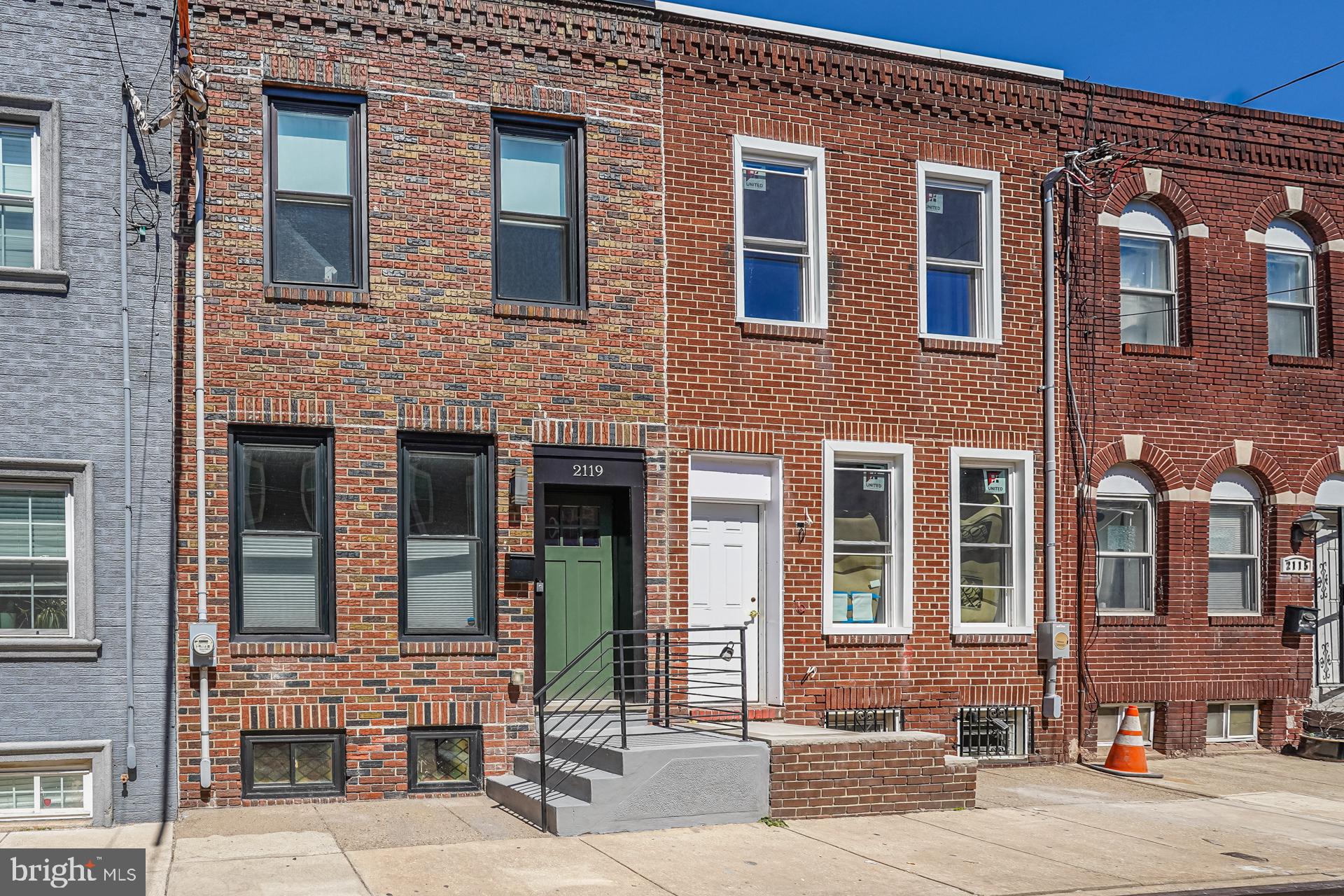 2119 SEARS STREET