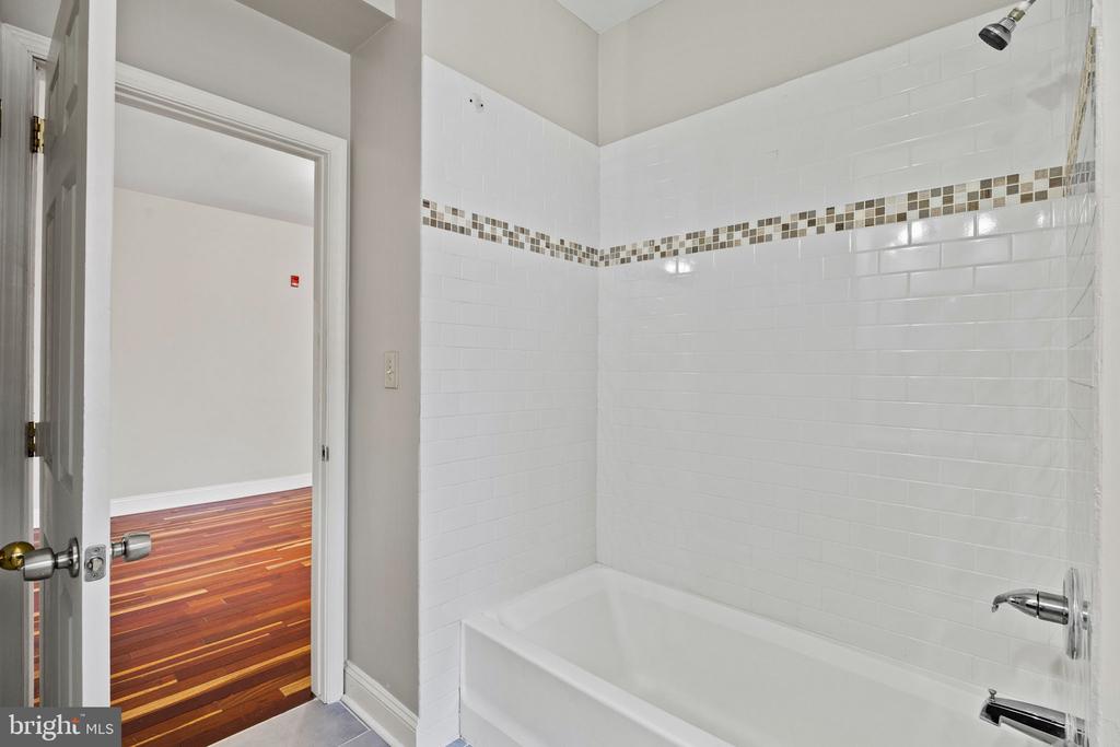 426 S 44TH STREET 2