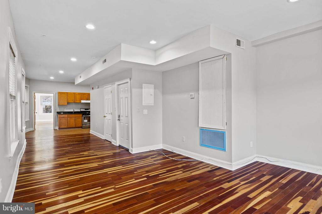 426 S 44TH STREET 2
