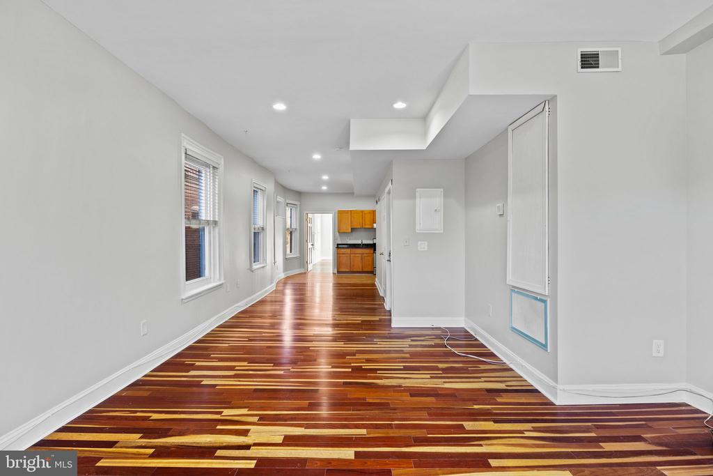 426 S 44TH STREET 2