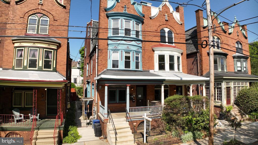 426 S 44TH STREET 1