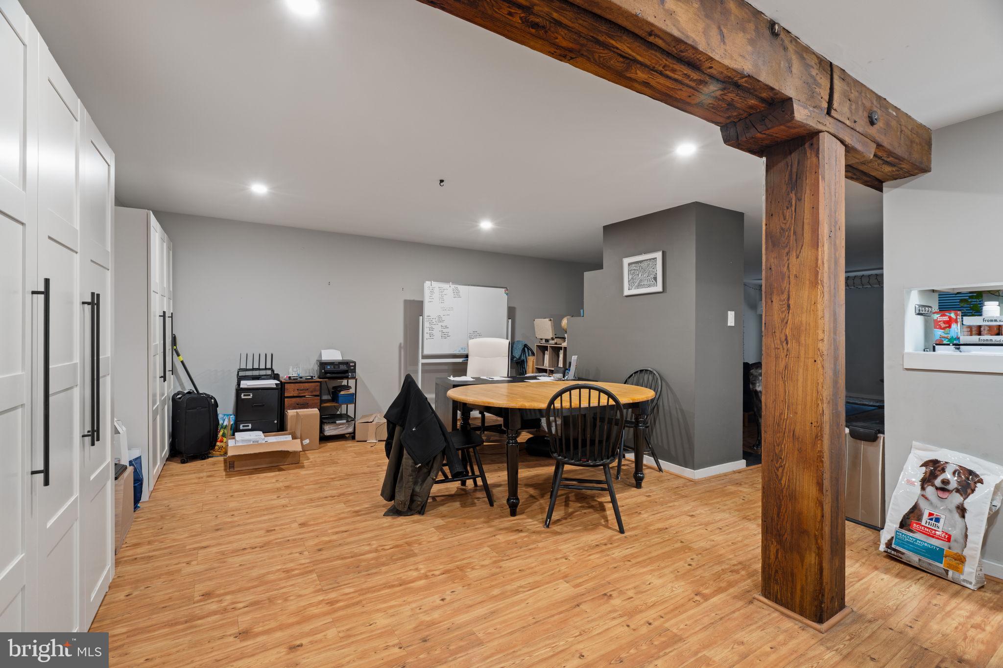114 NAUDAIN STREET 18 A