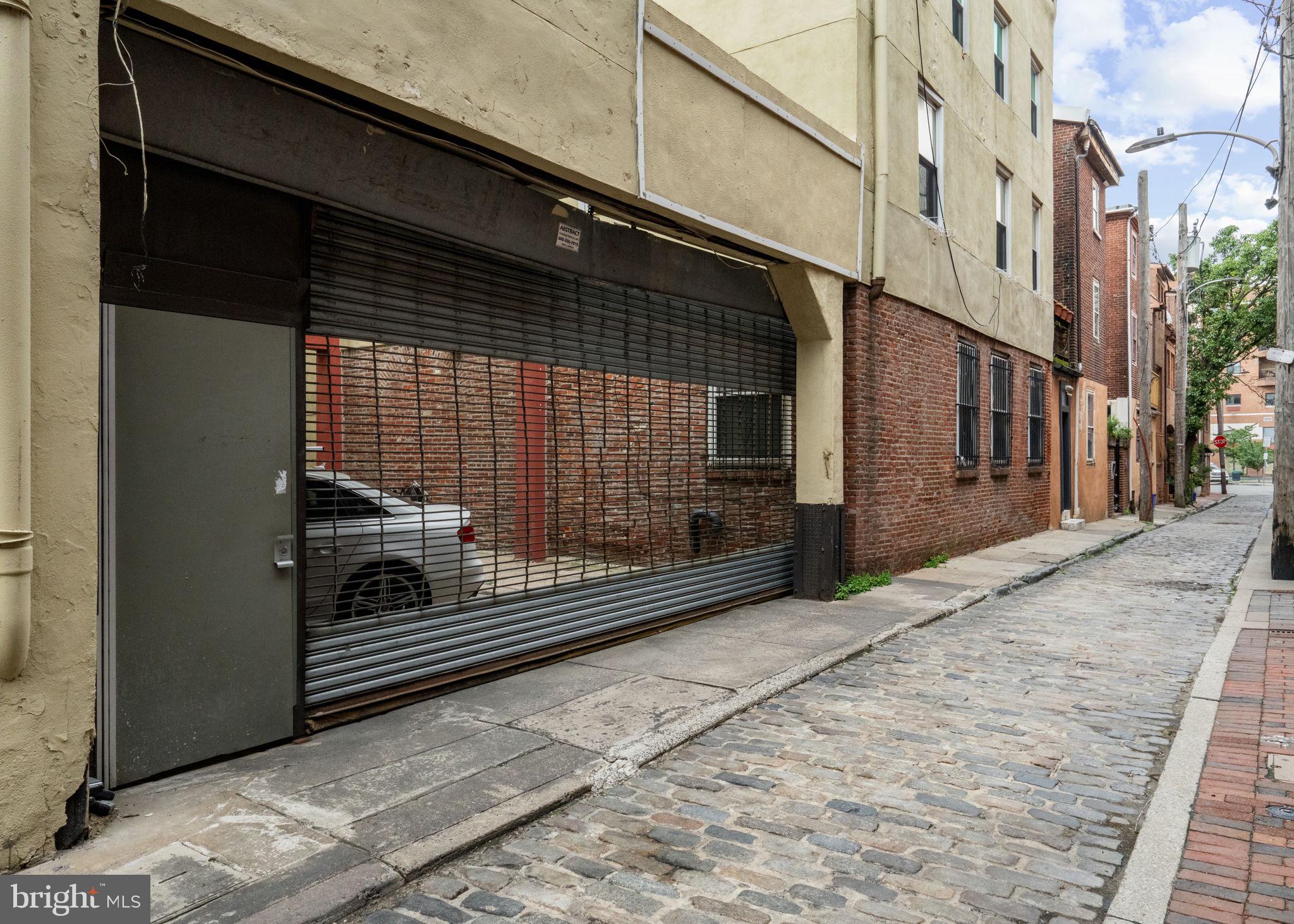 114 NAUDAIN STREET 18 A
