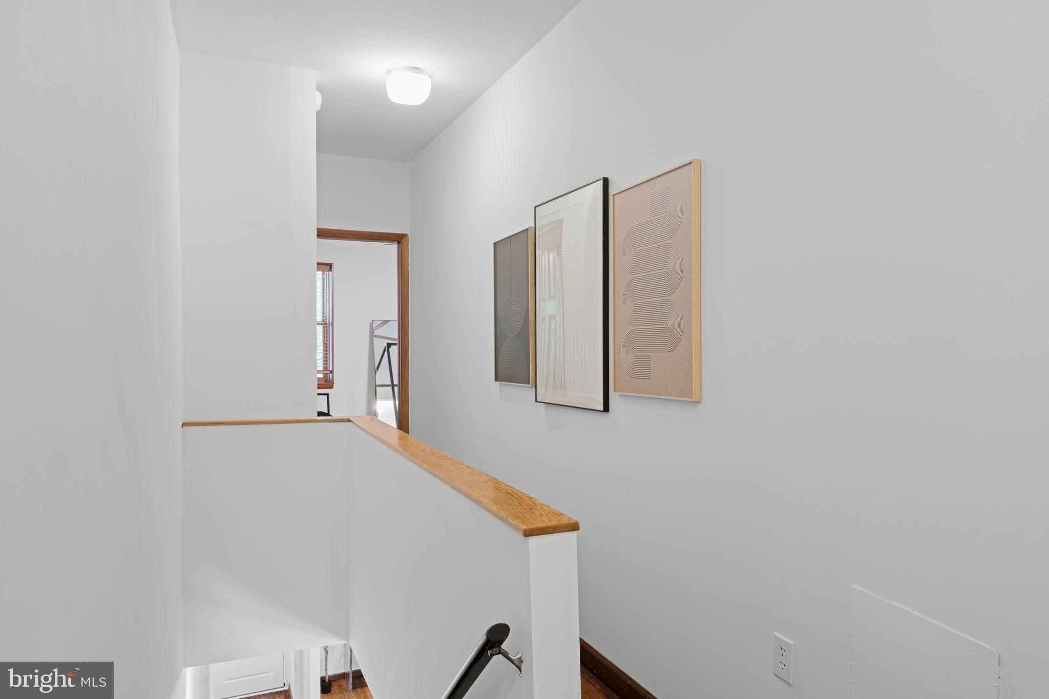2424 LOMBARD STREET